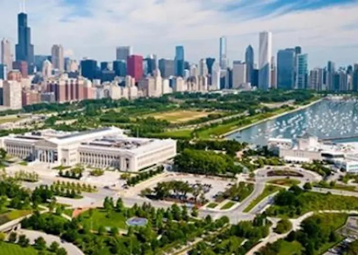 Дом отдыха Downtown Mich Ave, Grant Park, Museums 2bd-2ba #20